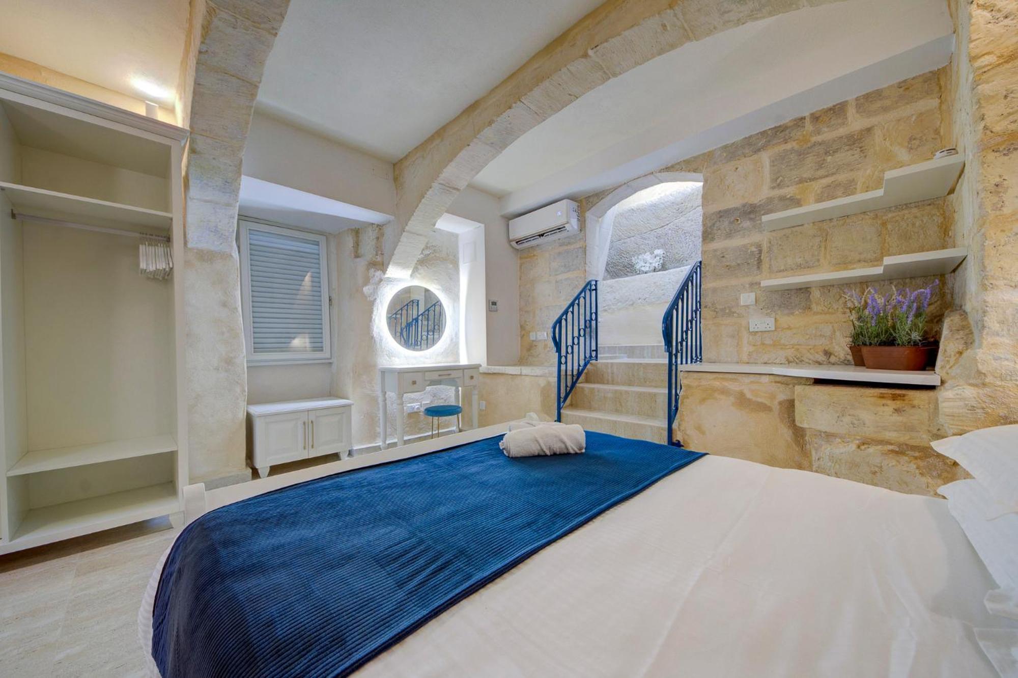 Chateau Blue Valletta Exterior photo