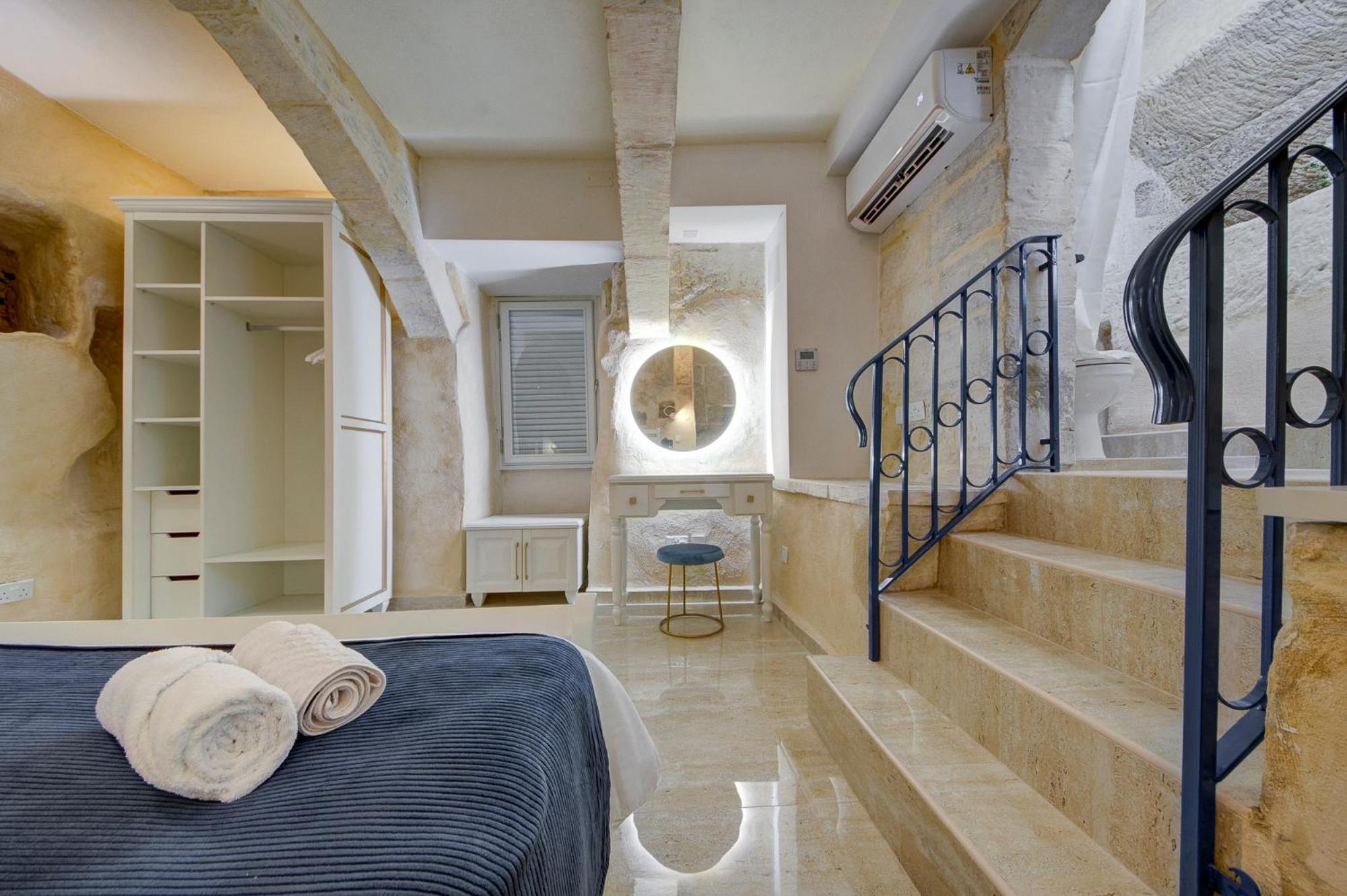 Chateau Blue Valletta Exterior photo